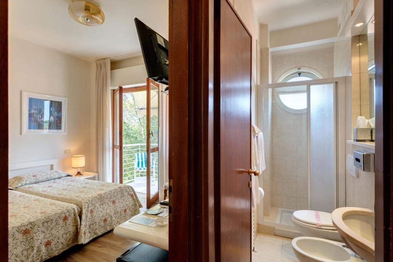 Hotel Bacco Lido di Camaiore Esterno foto